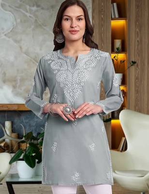Hand embroidered grey cotton lucknowi chikankari kurti 1