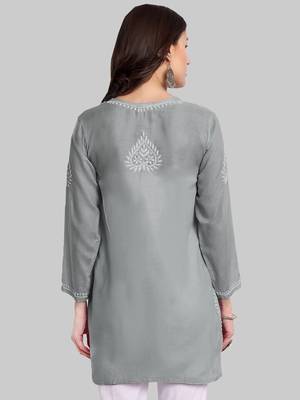 Hand embroidered grey cotton lucknowi chikankari kurti 2