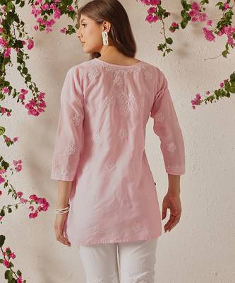 Hand embroidered pink cotton lucknowi chikankari kurti 2