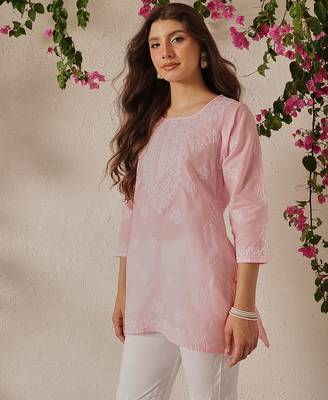 Hand embroidered pink cotton lucknowi chikankari kurti 3