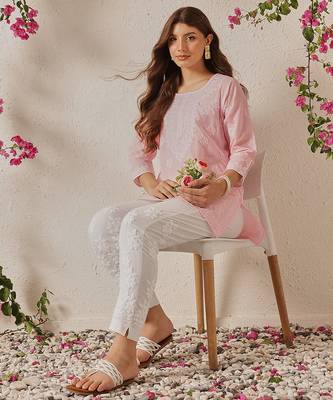 Hand embroidered pink cotton lucknowi chikankari kurti 4