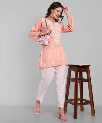 Hand embroidered peach cotton lucknowi chikankari kurti 5