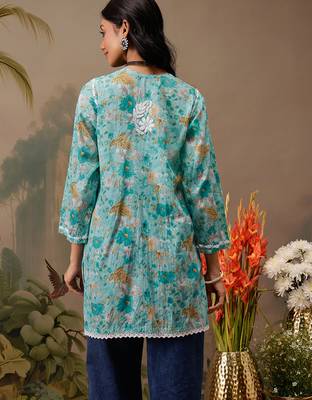 Hand embroidered floral printed blue cotton lucknowi chikankari short kurti 2