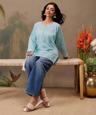 Hand embroidered blue cotton lucknowi chikankari short kurti 5