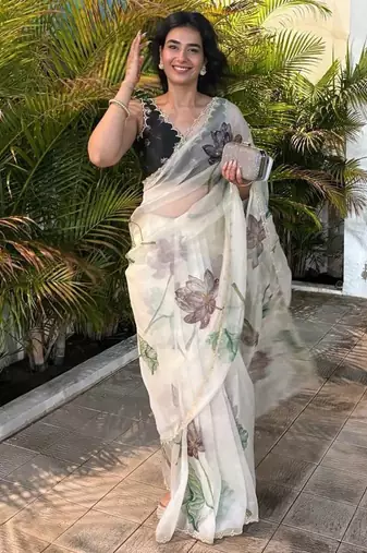 white soft organza saree With Blouse Set 
