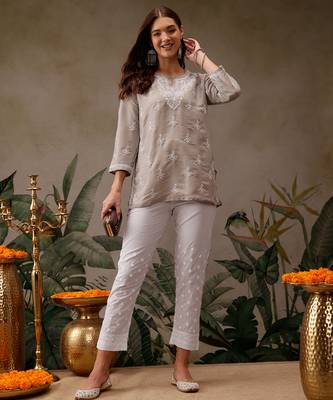 Hand embroidered white cotton lucknowi chikankari palazzo 4