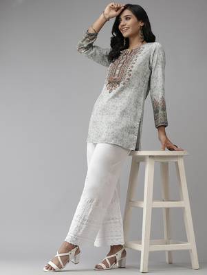 Hand embroidered white cotton lucknow chikan palazzo 4