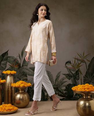 Hand embroidered white lycra lucknowi chikankari pant 7