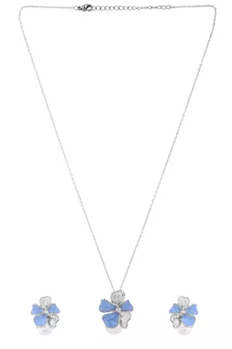 Graceful bloom pearl necklace set gift for rakhi