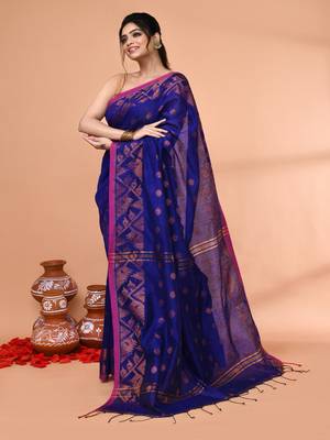 cotton blend royal blue handloom saree with blouse piece 2