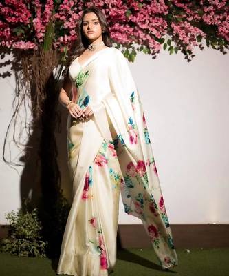 Cream digital printed saree with blouse 1