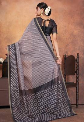 Grey chanderi silk with gold border patti digital printed saree with blouse 2