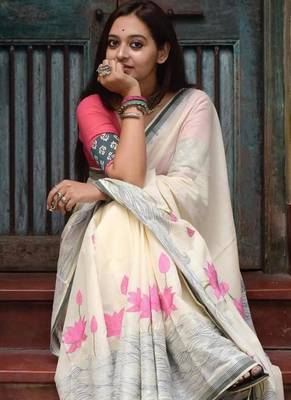 White plain linen digital printed saree with blouse 4