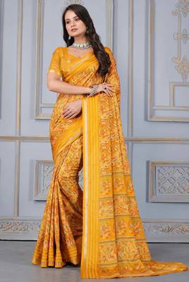 Yellow soft cotton crape floral prints with thread woven border with blouse 2