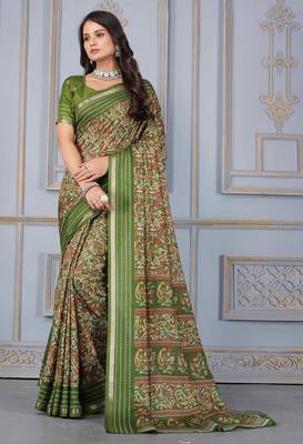 Green soft cotton crape floral prints with thread woven border with blouse 2