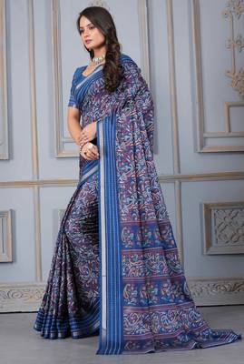Blue soft cotton crape floral prints with thread woven border with blouse 2