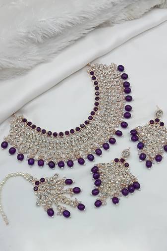 Elegant  gold-plated kundan pearl bridal jewelry set traditional handcrafted necklace, earrings and maang tikka