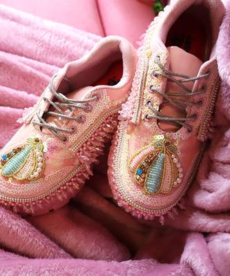 Pink leather embroidered sneakers 2