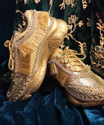 Gold leather embroidered sneakers 3