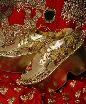 Gold leather embroidered sneakers 2