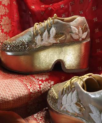 Gold leather embroidered sneakers 5