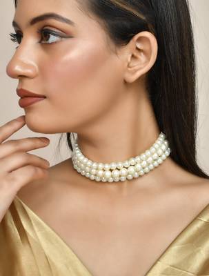 Gold-plated pearls choker necklace 1