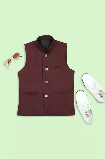 Elegance sleeveless nehru jacket - maroon