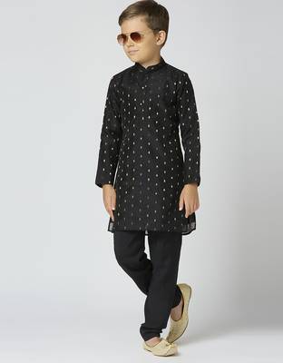 Full sleeves chanderi kurta, pyjama set with traditional butta work - black 5
