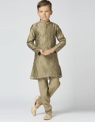 Full sleeves chanderi kurta, pyjama set with traditional butta work - grey 1