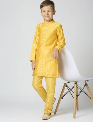 Full sleeves chanderi kurta, pyjama set with traditional butta work - yellow 5