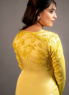 Yellow embroidered satin kurta set 2