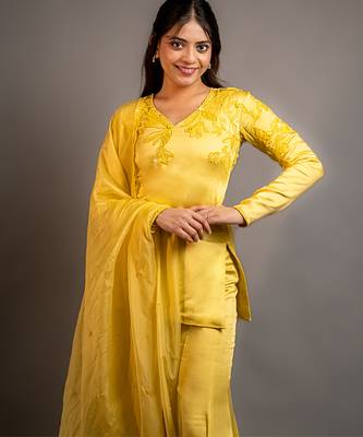 Yellow embroidered satin kurta set 3