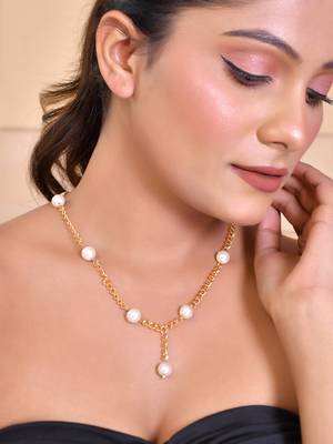 Gold-plated pearls necklace chain for girls 1