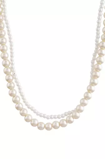 White Pearl handcrafted necklace