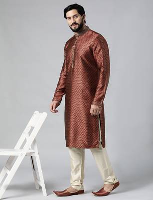 Maroon with golden floral jaal open kurta set 1