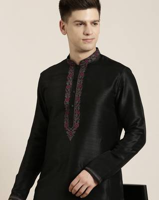 Black pashmina embroidered kurta set 2