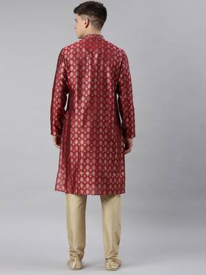 Maroon jacquard kurta set 5