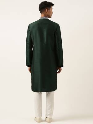 Green embroidered layered kurta set 5