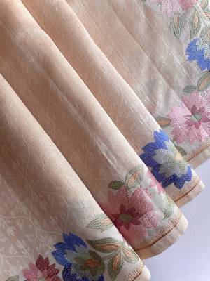 cream tussar saree with contrast embroidery 4