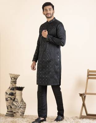 Black embroidered kurta set 3