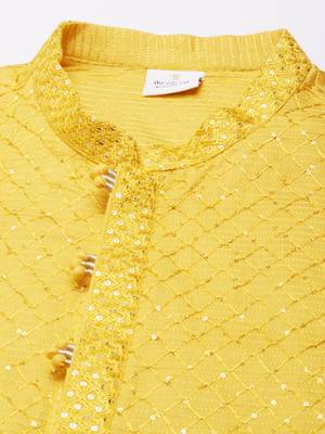 Yellow embroidered kurta set 2