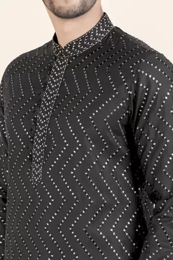 Black zigzag embroidered kurta set