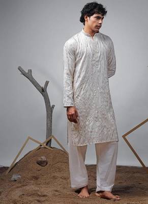 Off white work viscose embroidered kurta for festive 2