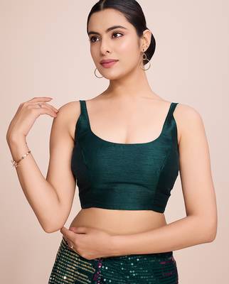 green Embellished georgette saree with unstitched blouse 5