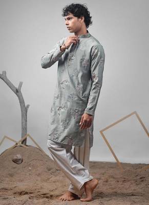 Pastel green work silk blend embroidered kurta 3