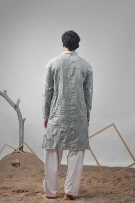 Pastel green work silk blend embroidered kurta 4