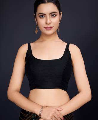 black Embellished georgette saree with unstitched blouse 5