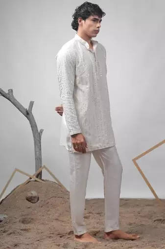 Off white work silk blend embroidered kurta pajama