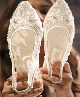 White embroidered leather flats 2