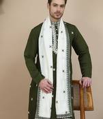 Embroidered silk blend kurta with white dupatta